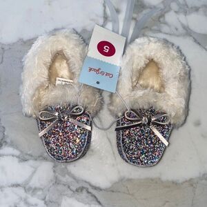 Cat and Jack‎ Glitter Moccasins size 5 Toddler Multicolor bow Slipper Shoe